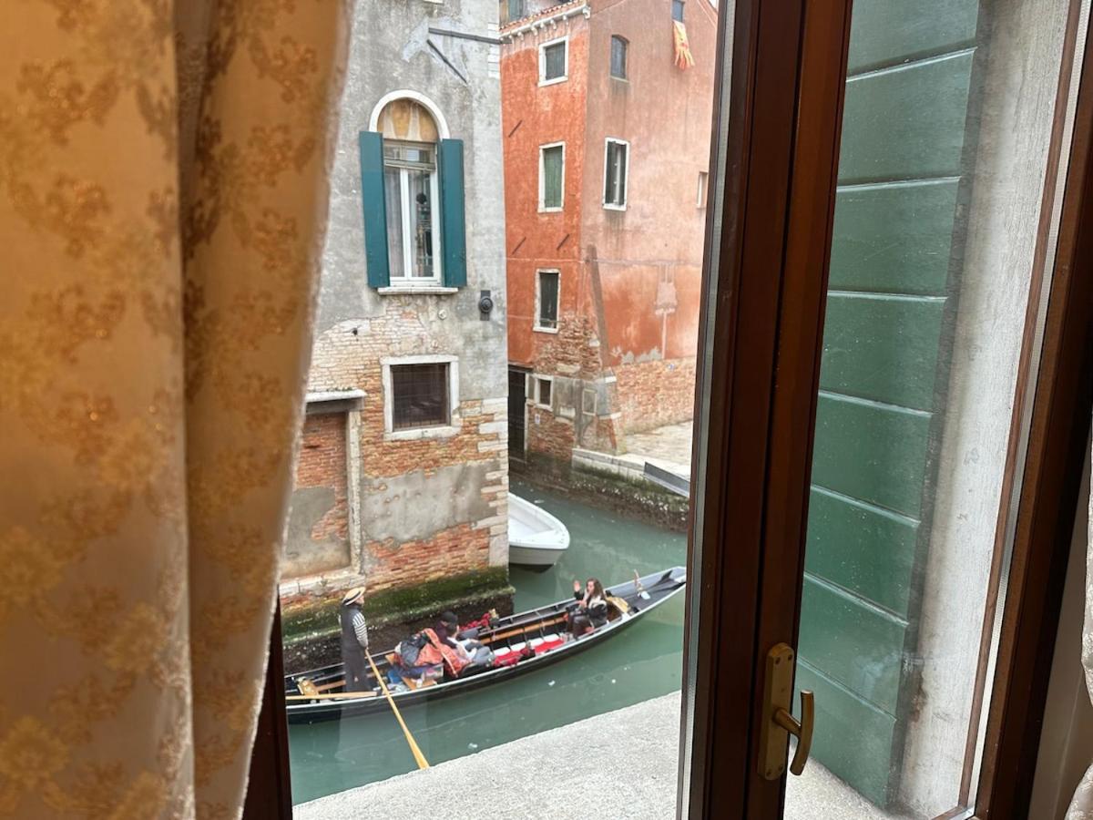 Apartment Campo San Polo Canal View *